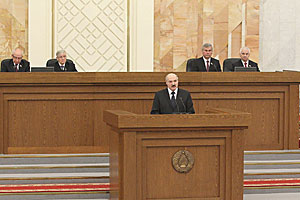 Лукашенко подчеркивает важность сохранения независимости Беларуси и поддержания единства народа