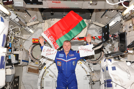 Олег Новицкий из космоса поздравил Беларусь с Новым годом