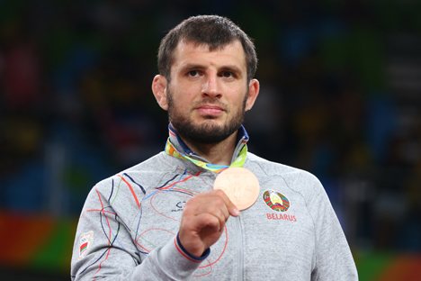 Белорусский спортсмен Джавид Гамзатов завоевал бронзу Олимпиады в греко-римской борьбе