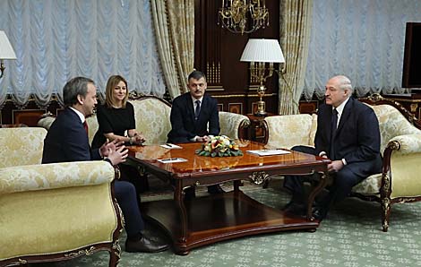 Лукашенко обсудил с Дворковичем развитие в Беларуси шахматного спорта и проведение всемирной олимпиады