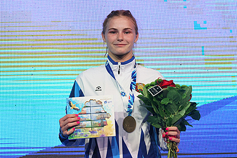 Белоруска Арина Мартынова взяла второе золото в турнире по женской борьбе II Игр стран СНГ