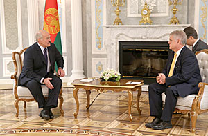 Лукашенко: Беларусь считает приоритетным сотрудничество с Германией