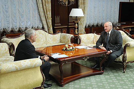 Лукашенко подтверждает приверженность договоренностям о развитии сотрудничества с Узбекистаном