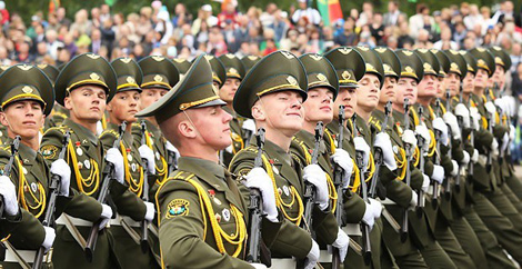 Лукашенко: в Беларуси Вооруженные Силы всегда будут надежным гарантом мира и безопасности