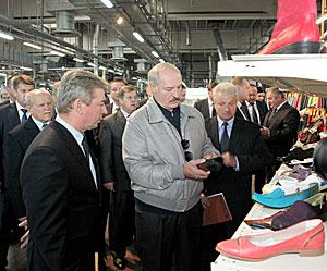 В Беларуси в течение двух лет будут полностью модернизированы предприятия кожевенной отрасли