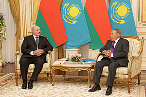 Беларуси и Казахстану необходимо максимально задействовать преимущества ЕЭП для укрепления взаимовыгодных отношений