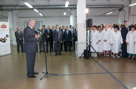 Лукашенко: В нынешней пятилетке мы окончательно реконструируем всю медицину и образование