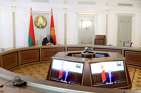 Лукашенко в формате видеоконференции провел переговоры с Додоном