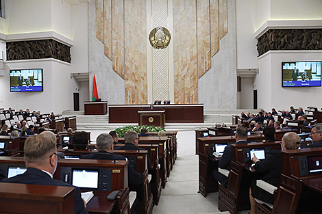 Депутаты приняли в двух чтениях законопроект о бюджете фонда соцзащиты населения на 2026 год