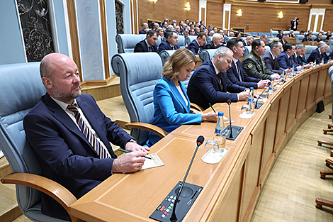 Лукашенко: требования к науке будут только усиливать, а за результаты достойно платить