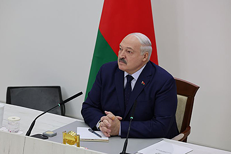 Лукашенко: оступившихся надо не увольнять, а давать им шанс