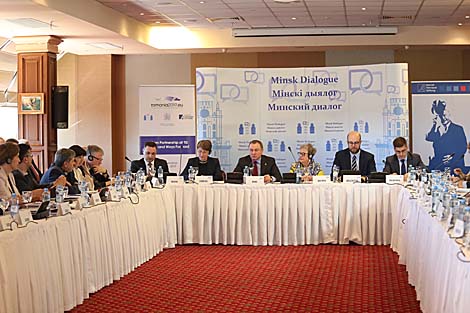 Макей: Беларуси и ЕС надо определить, как упростить прохождение границы