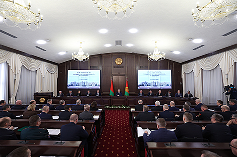 Лукашенко призвал правительство и Нацбанк отойти от эйфории макроэкономической стабильности