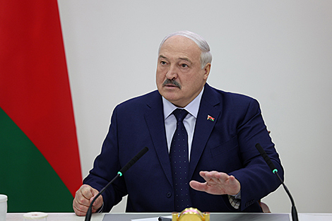 Лукашенко: в Беларуси ни одну партию никогда не гнобили, даже БНФ
