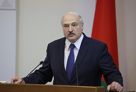 Лукашенко: власть не для того дается, чтобы ее взял, бросил и отдал