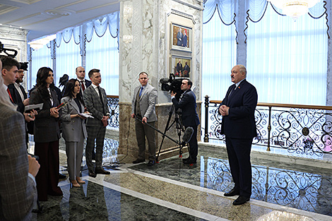 Лукашенко о признании ЛНР и ДНР: в ближайшее время мы сделаем так, как будет нужно и Беларуси, и России
