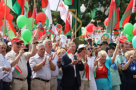 Лукашенко: главная наша забота - люди