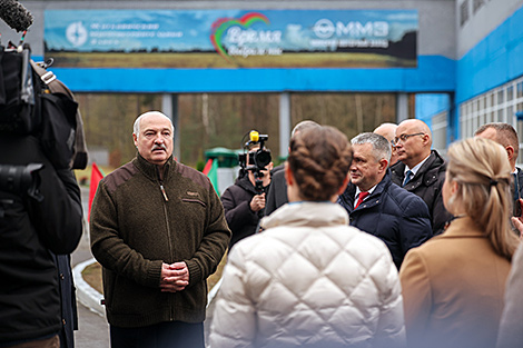 Подвижки есть, но надо ускоряться. Лукашенко оценил развитие Гомельской области и работу руководства региона