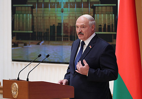 Лукашенко: Беларусь настроена на конструктивное взаимодействие с Россией, но на равноправных началах