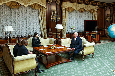 Лукашенко заявил о готовности Беларуси помогать Кении в становлении новых направлений в сельском хозяйстве