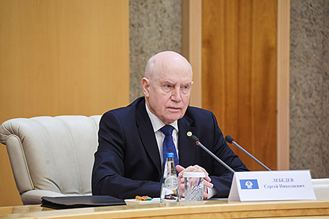 Лукашенко поздравил генерального секретаря СНГ Сергея Лебедева с днем рождения