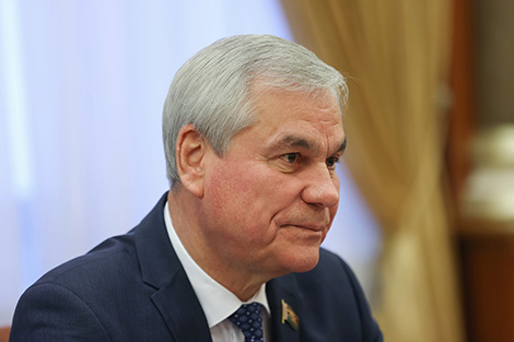 Андрейченко: депутатам необходимо держать руку на пульсе социально-экономической жизни регионов