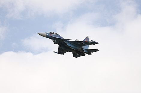 Истребители Су-30СМ заступили на боевое дежурство на авиабазе в Барановичах