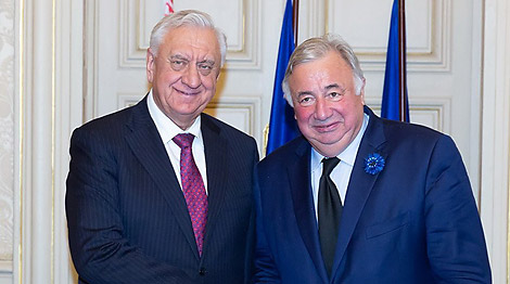 Проблематика региональной безопасности обсуждена на встрече Мясниковича с президентом Сената Франции