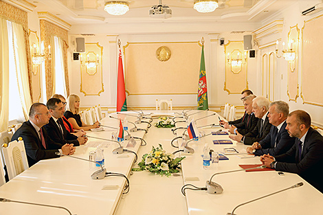 Субботин и Грызлов обсудили проведение XI Форума регионов Беларуси и России