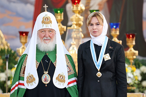 Патриарх Кирилл наградил Петкевич Орденом Святой равноапостольной княгини Ольги