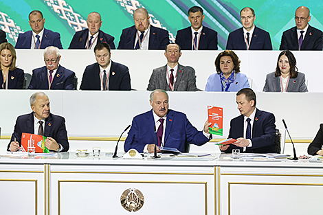 Лукашенко поддержал предложение о кураторстве партиями отдельных направлений в развитии страны