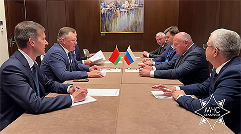 Поставки белорусской пожарной техники для МЧС России обсудили главы спасательных ведомств двух стран