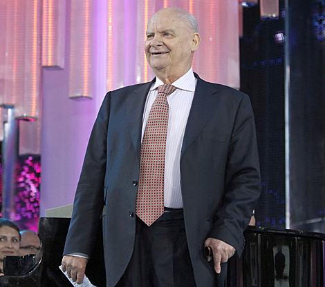 Лукашенко поздравил Николая Добронравова с 90-летием