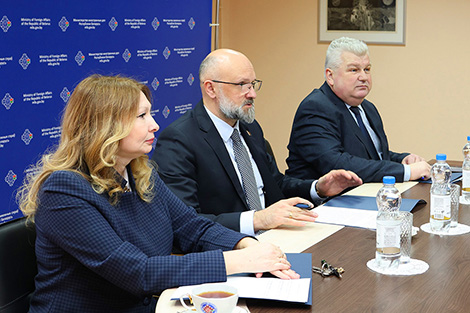 В МИД отметили поддержку Беларуси представительством УВКБ при урегулировании ситуации с мигрантами