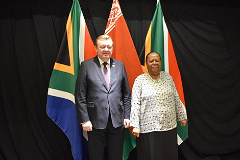 Беларусь и ЮАР обсуждают упрощение визового режима