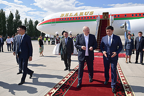 Лукашенко прибыл в Бишкек для участия в саммите ШОС
