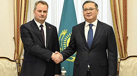 Президент Казахстана отметил благодарностью вклад посла Беларуси в укрепление партнерства между странами