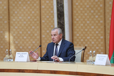 Конституционная комиссия после 1 августа проведет заседание с участием Президента - Миклашевич