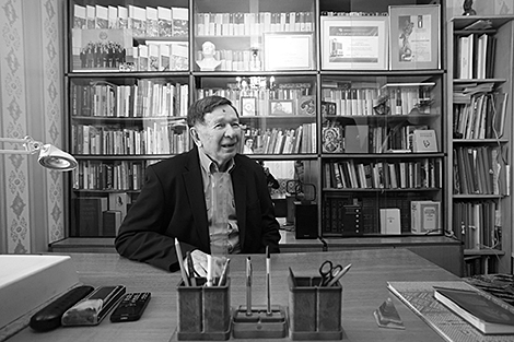 Ушел из жизни народный поэт, член Союза писателей Беларуси Владимир Каризна