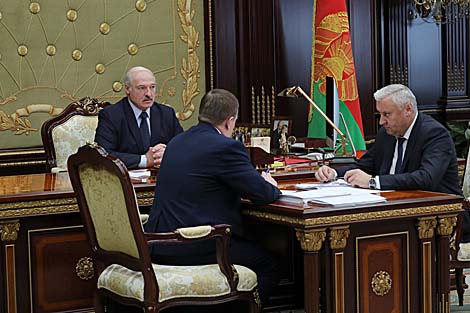 Лукашенко поручил представить к высоким наградам белорусских гребцов и их тренеров