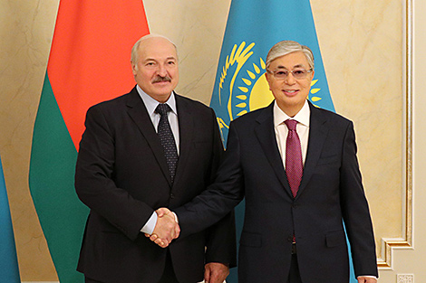 Лукашенко и Токаев обсудили двустороннее сотрудничество, взаимодействие в СНГ и ЕАЭС