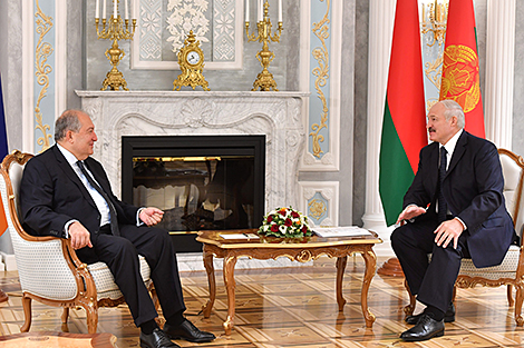 Лукашенко: Беларусь и Армения нацелены на эффективное партнерство во всех областях