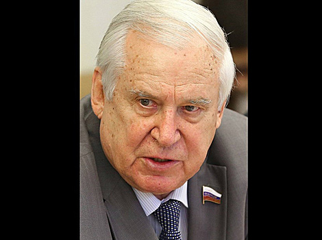 Лукашенко поздравил члена Совета Федерации России Николая Рыжкова с юбилеем