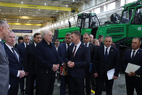 От руководителя холдинга до вице-премьера. Лукашенко с каждого спросил за свой 