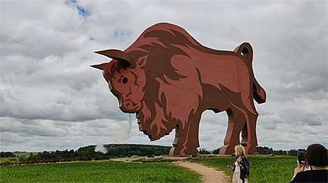 Belarus’ landmark bison sculpture now roars, breathes steam