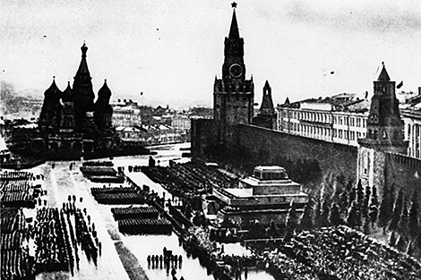‘50 officers were selected’. This Belarusian drove a tank through Red Square in 1945 Parade