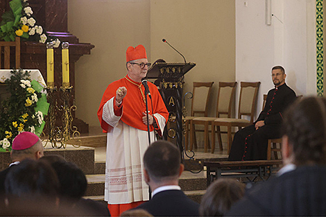 Pope's special envoy meets with young people in Brest Pope's special envoy meets with young people in Brest