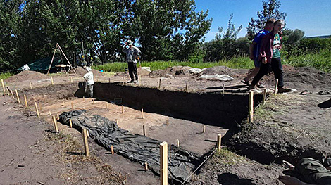 About 400 artifacts unearthed in Rogachev District