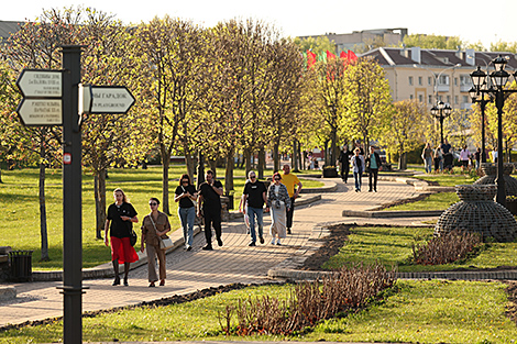 Belarusians describe their financial situation as quite acceptable, survey finds