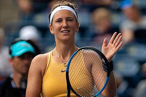 Azarenka cruises into Miami Open second round